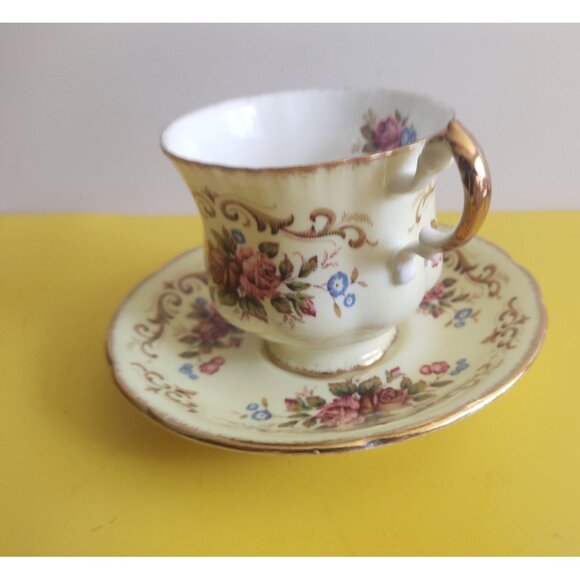 VINTAGE Paragon Bone China Cup & Saucer Set Antique Series Tapestry Rose 1950's - Picture 4 of 12